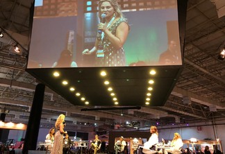 Bruna Drummond durante palestra no Congresso Nacional Mulheres do Agro Bruna Drummond durante palestra no Congresso Nacional Mulheres do Agro