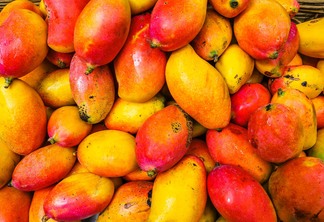 Os embarques de frutas brasileiras devem ser intensificados | Foto: Alexander Schimmeck/Unsplash Os embarques de frutas brasileiras devem ser intensificados | Foto: Alexander Schimmeck/Unsplash