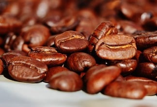 Foto de grãos de café.