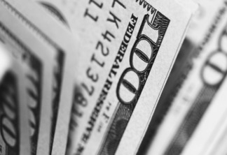 O dólar comercial encerrou a terça-feira (4) vendido a R$ 5,69 | Foto: Pepi Stojanovski/Unsplash O dólar comercial encerrou a terça-feira (4) vendido a R$ 5,69 | Foto: Pepi Stojanovski/Unsplash