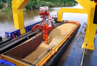 Em maio os embarques de soja do Brasil devem alcançar cerca de 8 milhões de toneladas.
Foto: Clovis Ferreira/Digna Imagem/Divulgação Flickr