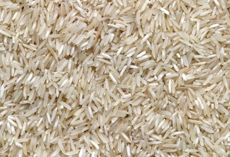 A foto mostra grãos de arroz