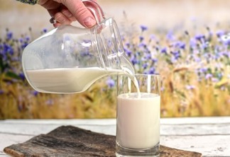 A valorização do leite cru em abril seguiu ancorada na limitação da oferta no campo | Foto: Pixabay