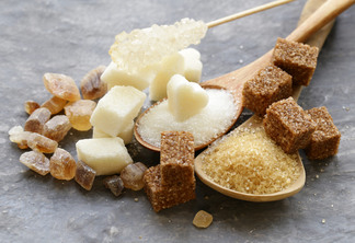Açúcar cristal branco tem leve recuperação em SP, diz Cepea