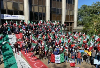 Produtores rurais farão mobilização em Porto Alegre no dia 13 de maio. Produtores rurais farão mobilização em Porto Alegre no dia 13 de maio.