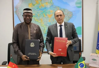 Brasil e Camarões assinam acordo bilateral para fomentar avanços e sustentabilidade na produção cacaueira Brasil e Camarões assinam acordo bilateral para fomentar avanços e sustentabilidade na produção cacaueira