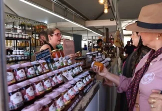 Feira da Agricultura Familiar Sabor Gaúcho cresce 51% e consolida espaço no Acampamento Farroupilha. Feira da Agricultura Familiar Sabor Gaúcho cresce 51% e consolida espaço no Acampamento Farroupilha.