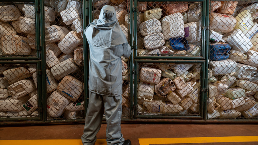 A indústria tem o dever de retirar, transportar e destinar embalagens corretamente | Foto: InPEV/Divulgação A indústria tem o dever de retirar, transportar e destinar embalagens corretamente | Foto: InPEV/Divulgação