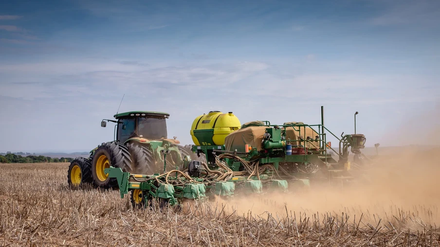 Colheita de soja. Fotos aéreas. Plantio direto. Mudas de soja. Colheita de soja. Fotos aéreas. Plantio direto. Mudas de soja.
