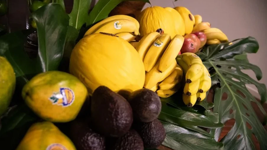 A programação destacou frutas tropicais brasileiras como manga, banana, melão, abacate, limão e mamão, além de produtos de maior valor agregado, como espumantes nacionais e água de coco | Foto: MAPA/Divulgação A programação destacou frutas tropicais brasileiras como manga, banana, melão, abacate, limão e mamão, além de produtos de maior valor agregado, como espumantes nacionais e água de coco | Foto: MAPA/Divulgação