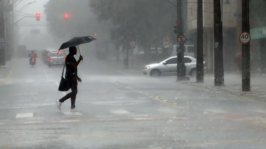 Paraná será o estado com chuva mais frequente e os maiores volumes na semana que começa com instabilidade persistente | Foto: Gilson Abreu/AEN-PR Paraná será o estado com chuva mais frequente e os maiores volumes na semana que começa com instabilidade persistente | Foto: Gilson Abreu/AEN-PR