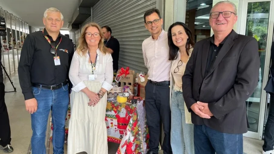 No início de dezembro, o governo do Estado celebrou um marco histórico para a agricultura familiar gaúcha: a certificação da agroindústria de número 2.000 incluída no Programa Estadual de Agroindústria Familiar (Peaf) | Foto: SDR/Divulgação No início de dezembro, o governo do Estado celebrou um marco histórico para a agricultura familiar gaúcha: a certificação da agroindústria de número 2.000 incluída no Programa Estadual de Agroindústria Familiar (Peaf) | Foto: SDR/Divulgação