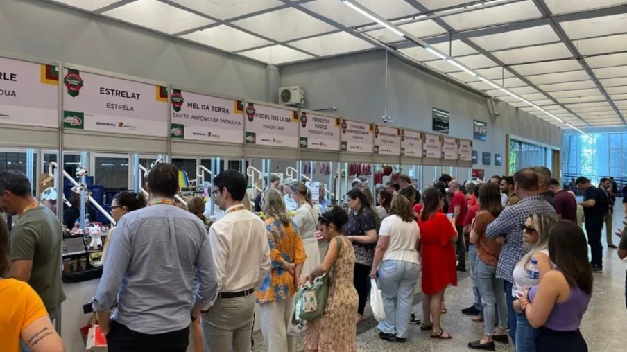 Feira de Natal em 2024 movimentou o hall da OSPA | Foto: SDR/Divulgação Feira de Natal em 2024 movimentou o hall da OSPA | Foto: SDR/Divulgação