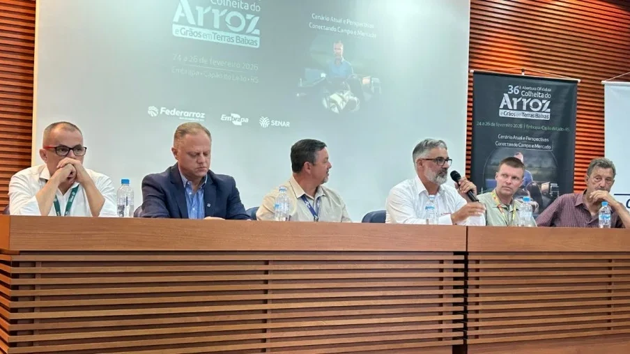 Coletiva de imprensa em Capão do Leão | Foto: Nestor Tipa Júnior/AgroEffective para Federarroz
Coletiva de imprensa em Capão do Leão | Foto: Nestor Tipa Júnior/AgroEffective para Federarroz